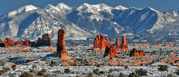 Arches Graveyard